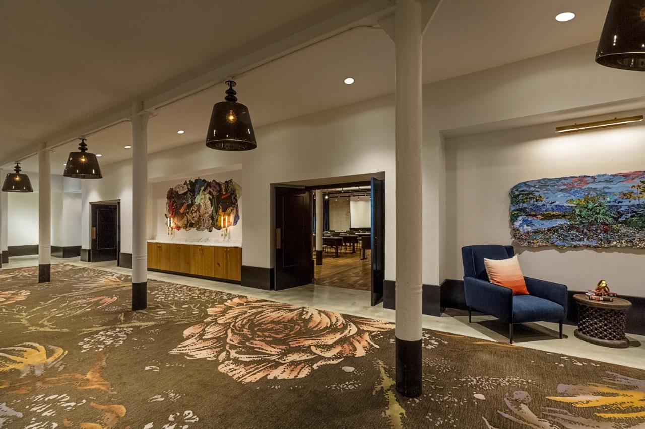 Crossroads Hotel Канзас Сити Екстериор снимка