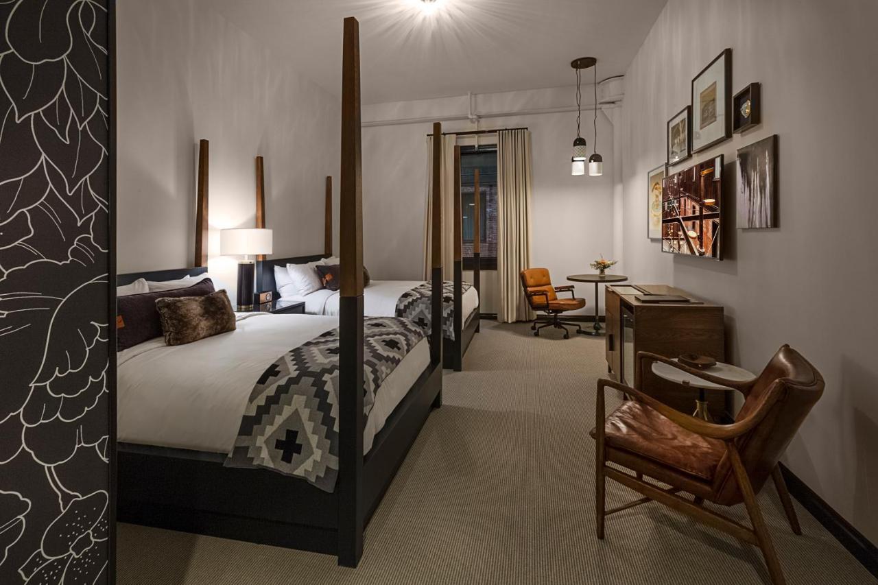 Crossroads Hotel Канзас Сити Екстериор снимка